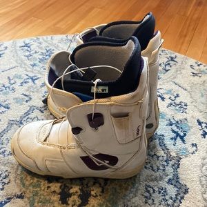 Women’s Burton Snowboard Boots